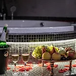 Strzelnica Hotel 3*