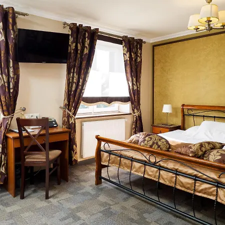 Strzelnica ホテル Kochcice