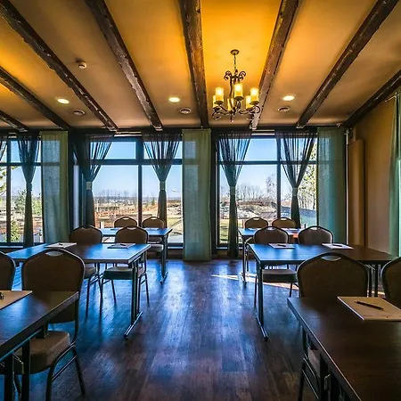 ホテル Strzelnica