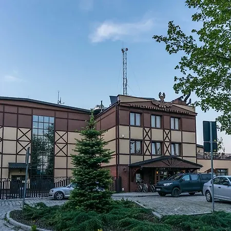 Готель Strzelnica 3*